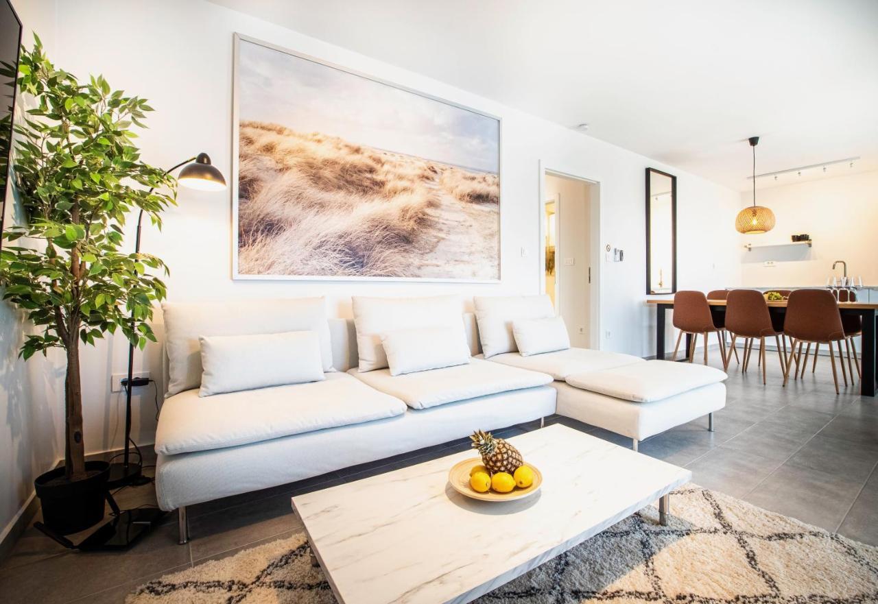 The Grande - Huge Terrace - Amazing Sea Views - Tastefully Furnished - Access To Rooftop Terrace And Gym - Hillside Apartments Rogoznica Rogoznica  Esterno foto
