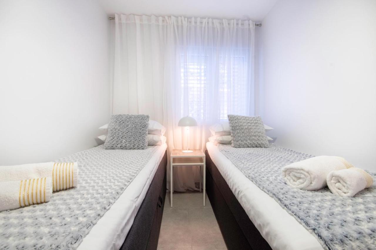 The Grande - Huge Terrace - Amazing Sea Views - Tastefully Furnished - Access To Rooftop Terrace And Gym - Hillside Apartments Rogoznica Rogoznica  Esterno foto