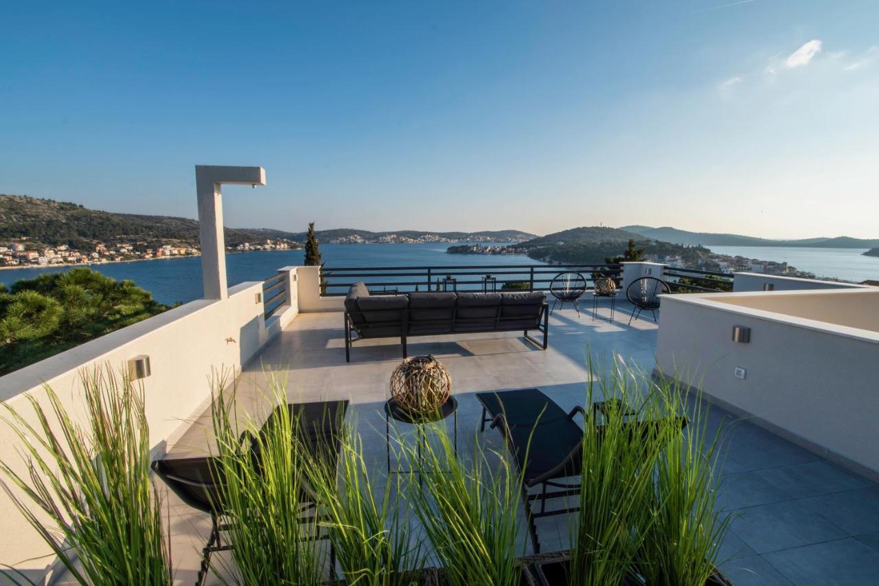 The Grande - Huge Terrace - Amazing Sea Views - Tastefully Furnished - Access To Rooftop Terrace And Gym - Hillside Apartments Rogoznica Rogoznica  Esterno foto