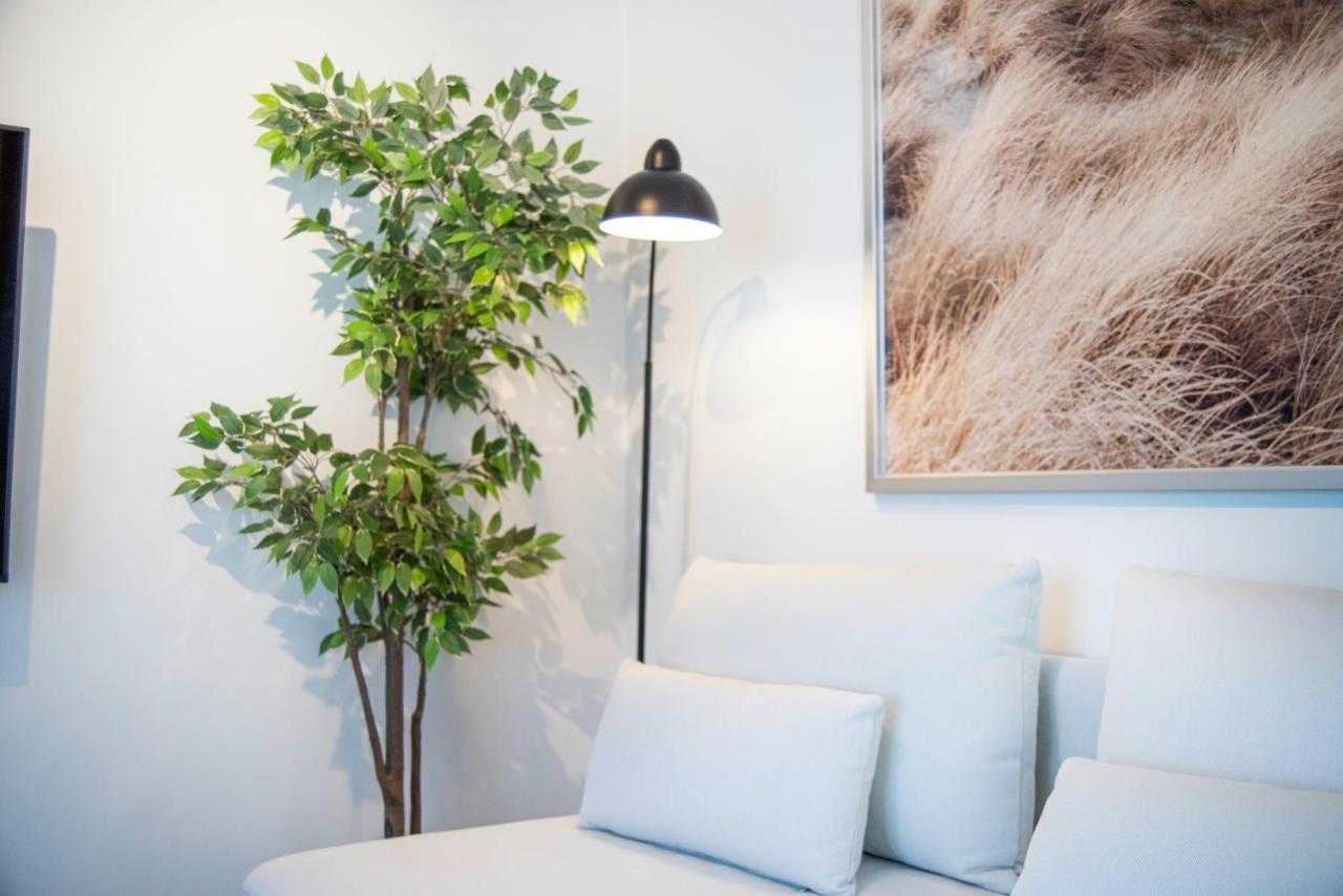 The Grande - Huge Terrace - Amazing Sea Views - Tastefully Furnished - Access To Rooftop Terrace And Gym - Hillside Apartments Rogoznica Rogoznica  Esterno foto
