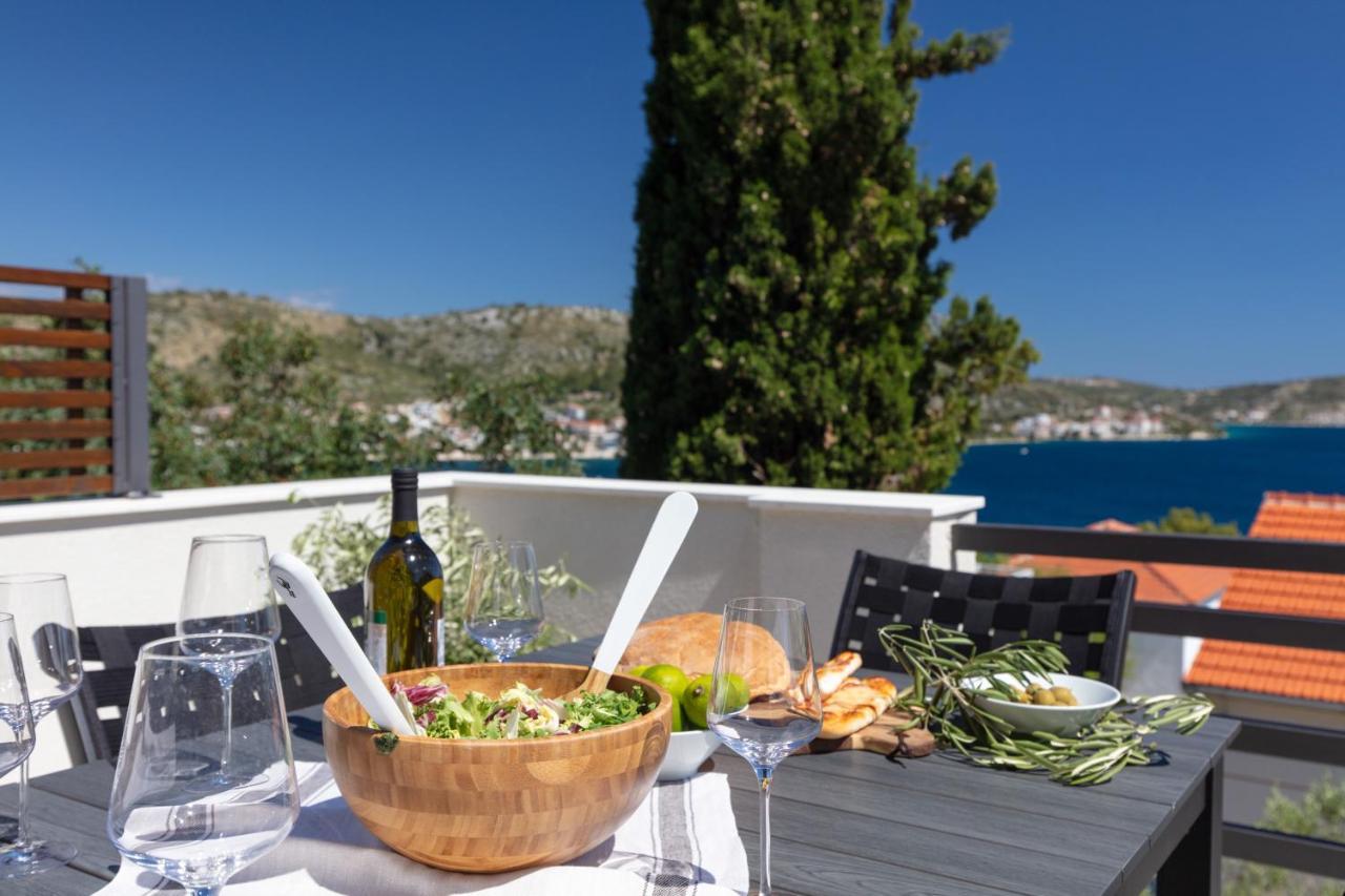 The Grande - Huge Terrace - Amazing Sea Views - Tastefully Furnished - Access To Rooftop Terrace And Gym - Hillside Apartments Rogoznica Rogoznica  Esterno foto