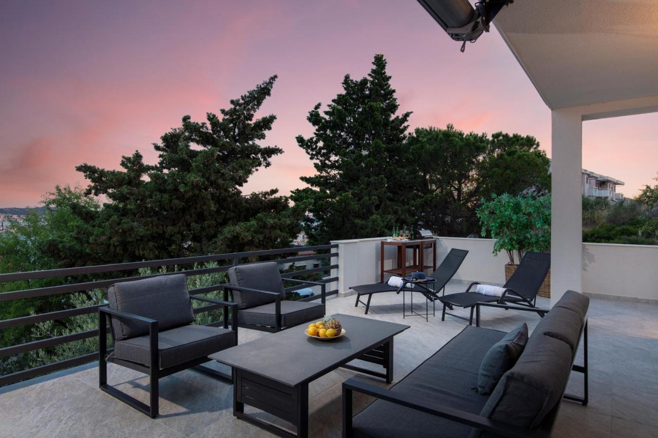 The Grande - Huge Terrace - Amazing Sea Views - Tastefully Furnished - Access To Rooftop Terrace And Gym - Hillside Apartments Rogoznica Rogoznica  Esterno foto