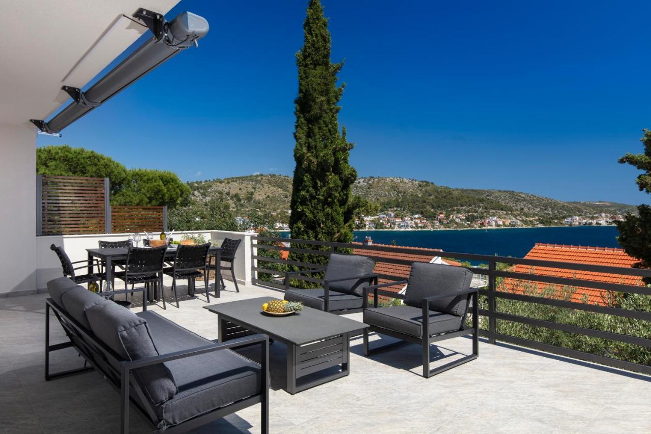 The Grande - Huge Terrace - Amazing Sea Views - Tastefully Furnished - Access To Rooftop Terrace And Gym - Hillside Apartments Rogoznica Rogoznica  Esterno foto