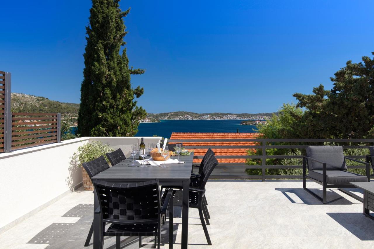 The Grande - Huge Terrace - Amazing Sea Views - Tastefully Furnished - Access To Rooftop Terrace And Gym - Hillside Apartments Rogoznica Rogoznica  Esterno foto